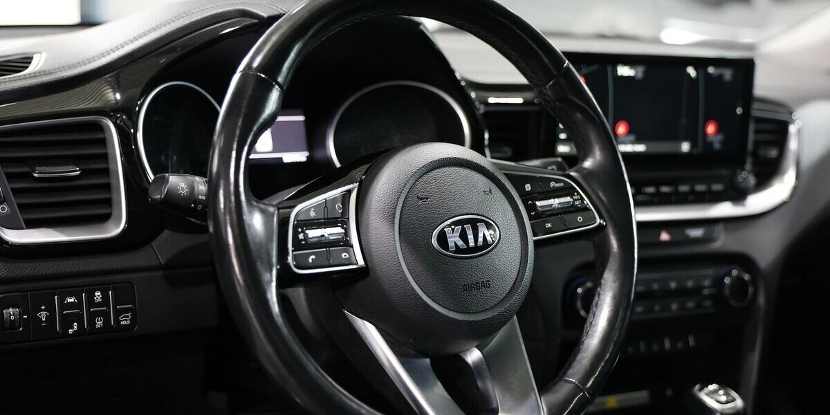 Kia XCeed 1.4 T-GDI LUNCH-X-EDITION / PANORAMA, LED 95.000 km 15.911 &euro; Hamm 59077