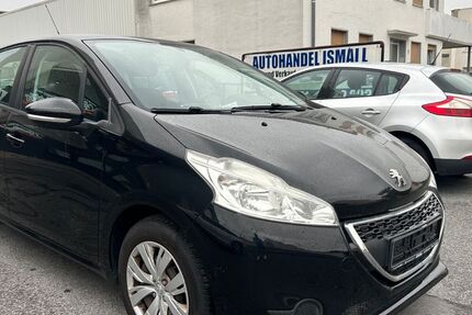 Peugeot 208 53.000 km 5.950 &euro; Soest 59494