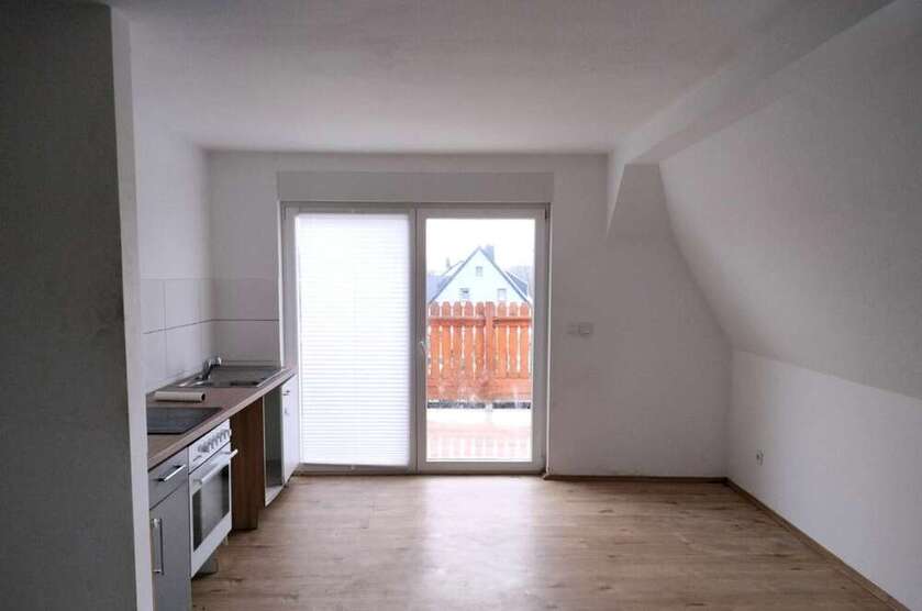 3,5-Zimmer-Dachgeschoßwohnung in HammHerringen – Vermietet und top-modernisiert