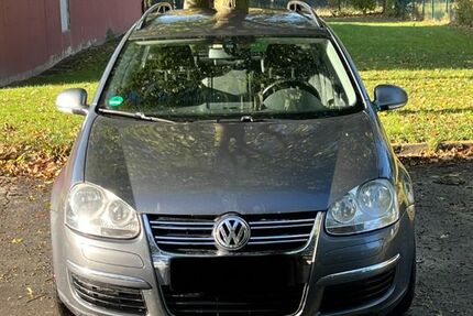 VW Golf 221.600 km 4.200 € Möhnesee 59519