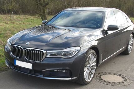 BMW 730