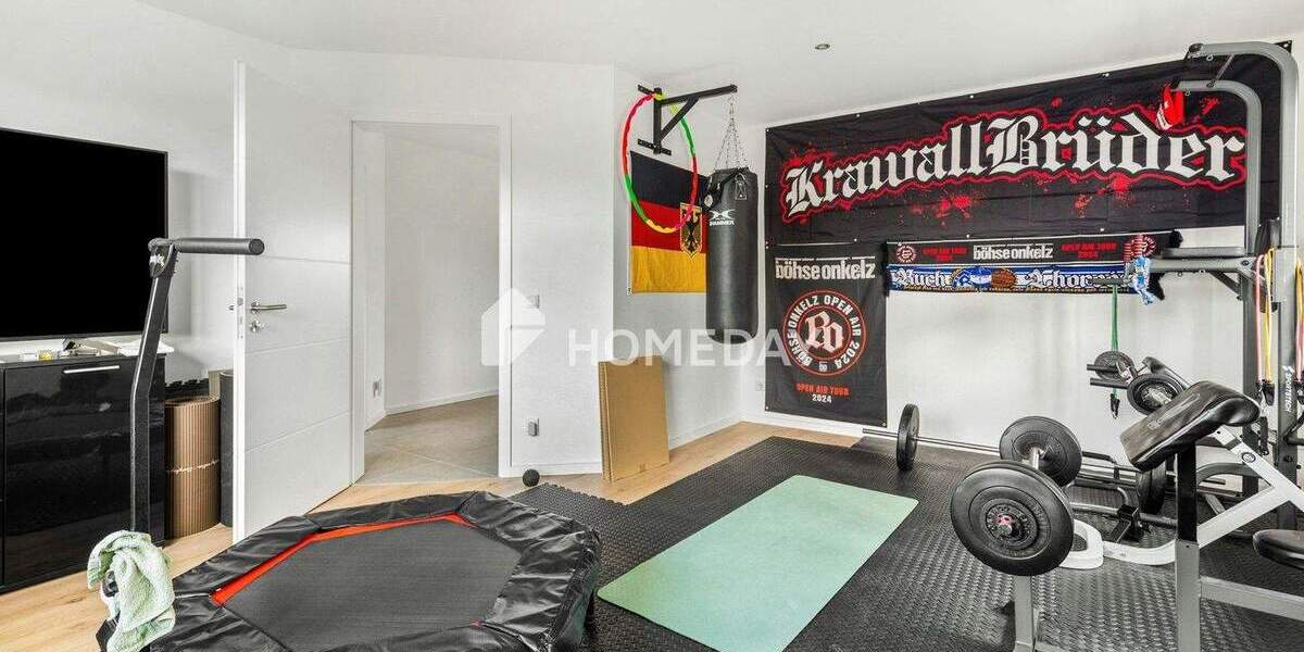 Wohnen mit Zukunft: Neuwertiges KfW-55-Haus mit Garten und moderner Ausstattung 7 zimmer