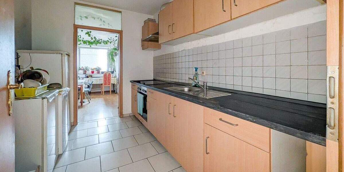 5,5 Zimmer - Balkon - Aufzug - Stellplatz - vermietet 5 zimmer