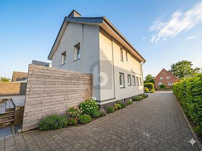 FREISTEHENDES RAUMWUNDER 7 STELLPLÄTZE & GARAGE - Einfamilienhaus Drensteinfurt | Angebot:25352856