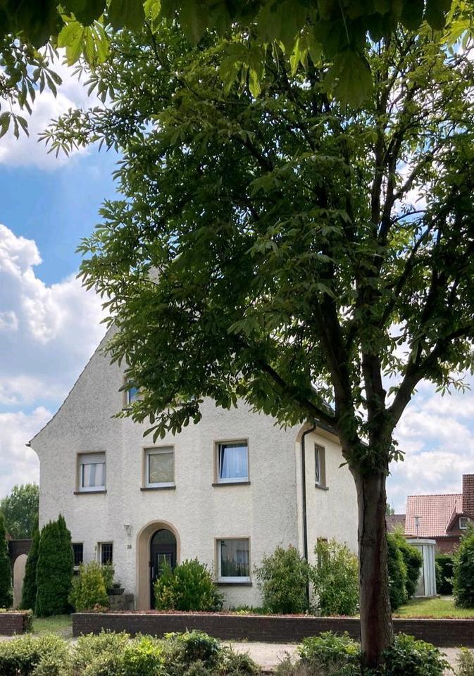 Ein- bzw. Zweifamilienhaus in zentraler Lage von Ennigerloh