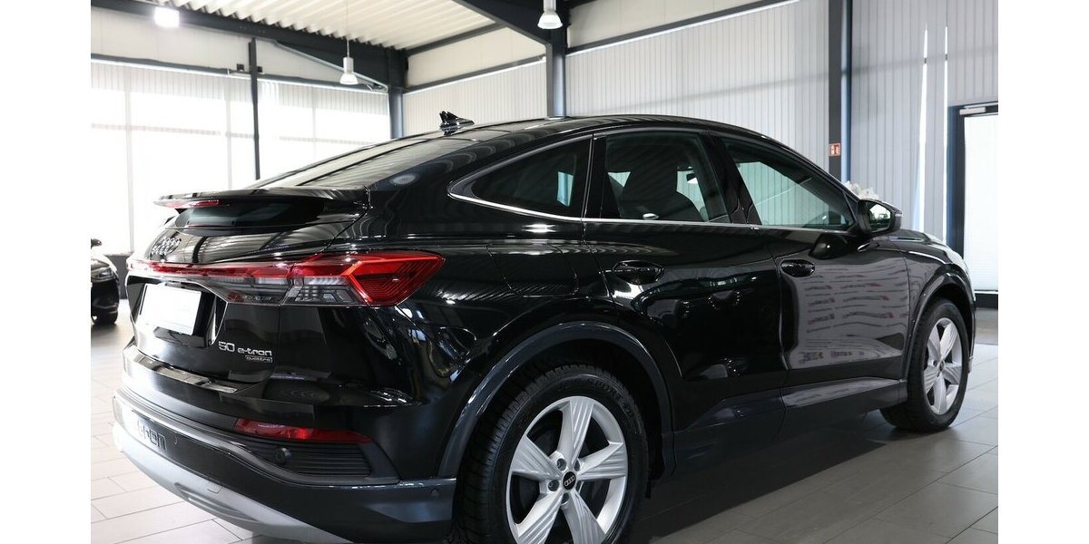 Audi Q4 e-tron 50 SPORTBACK E-TRON Q ADVANCED MATRIX 77.000 km 28.884 &euro; Hamm 59077