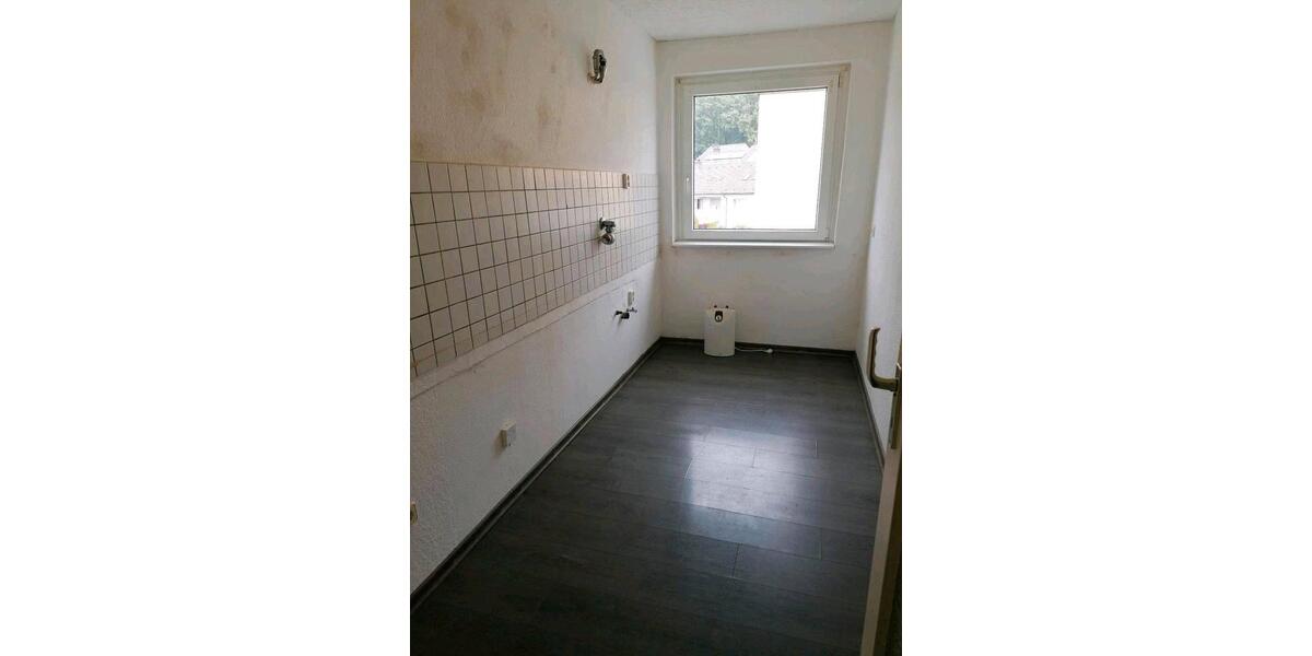 Etagenwohnung Fröndenberg (Ruhr) - 3.5 Zimmer, 71 m&sup2;, 128.000&euro; | Angebot:27126241