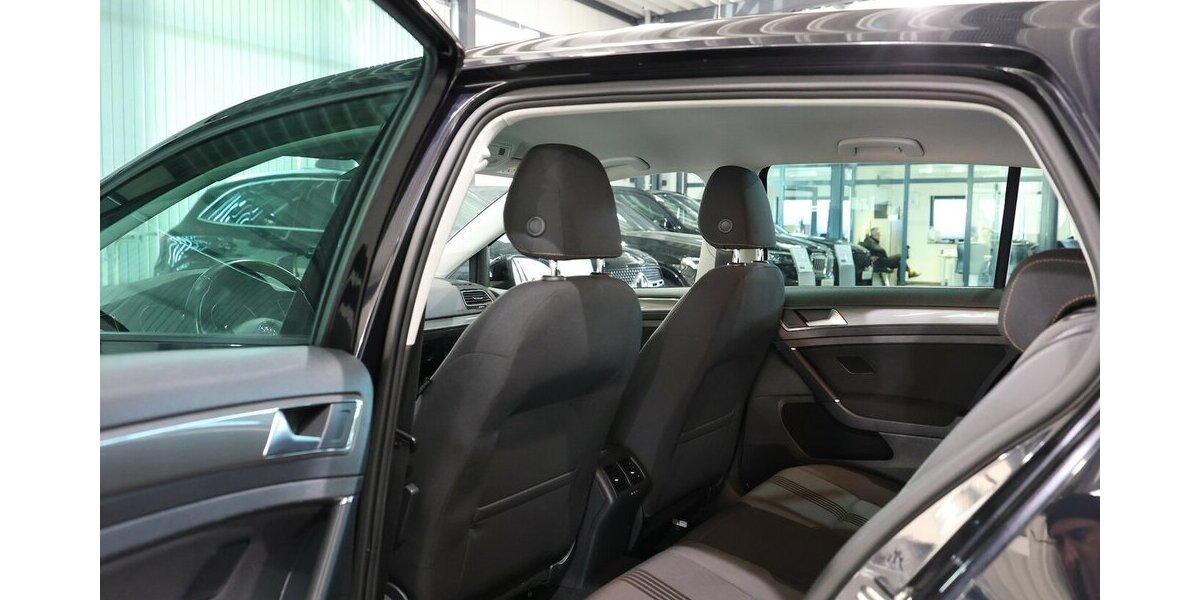 VW Golf VII 1.6 TDI BUSINESS ALLSTAR / NAVI+KAMERA 119.000 km 12.997 &euro; Hamm 59077