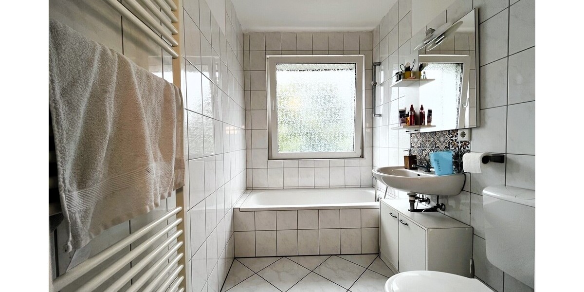 Familien aufgepasst! Geräumige 6-Zimmer-Etagenwohnung mit 2 Bädern & 2 Balkonen am Dortmund Hafen - Etagenwohnung Dortmund Innenstadt Nord | Angebot:15649683