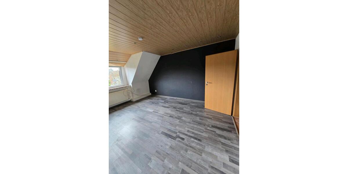 Dachgeschoßwohnung Hamm Daberg - 3.5 Zimmer, 65 m&sup2;, 430&euro; | Angebot:25395146