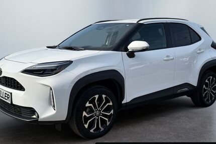 Toyota Yaris Cross 27.785 km 23.480 &euro; Hamm 59067