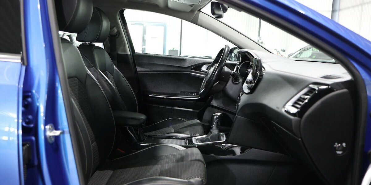 Kia XCeed 1.4 T-GDI LUNCH-X-EDITION / PANORAMA, LED 95.000 km 15.911 &euro; Hamm 59077