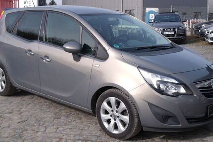 Opel Meriva 127.000 km 4.800 &euro; Lünen 44532