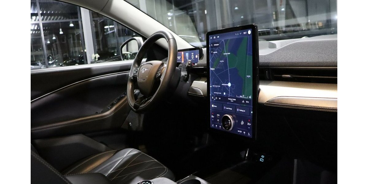 Ford Mustang Mach-E VIRTUAL+360°+NAVI+ / AHK 50.000 km 25.999 &euro; Hamm 59077