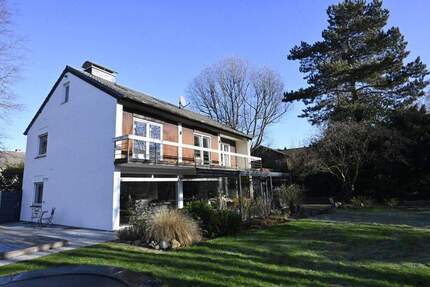 Haus Lippstadt Bad Waldliesborn - 8 Zimmer, 240 m&sup2;, 850.000&euro; | Angebot:24915398