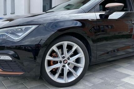 Seat Leon 99.995 km 19.499 &euro; Hamm 59063