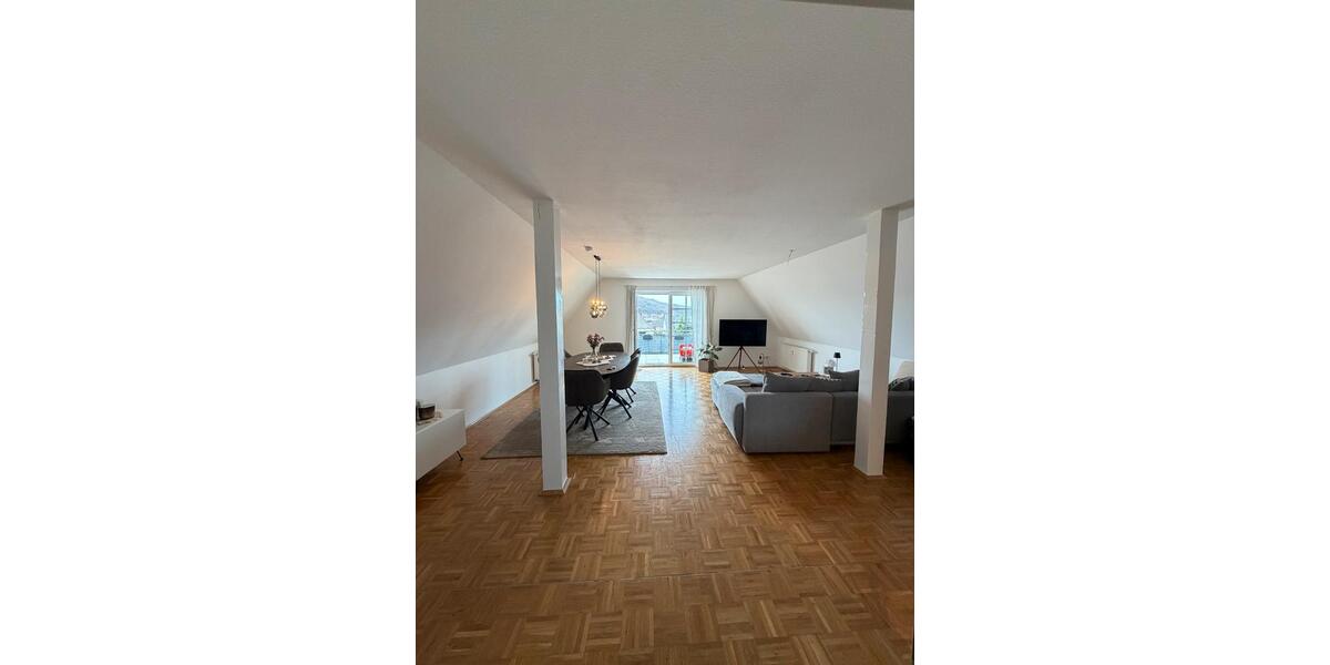 Dachgeschoßwohnung Arnsberg Rusch - 2.5 Zimmer, 88 m&sup2;, 950&euro; | Angebot:25806789