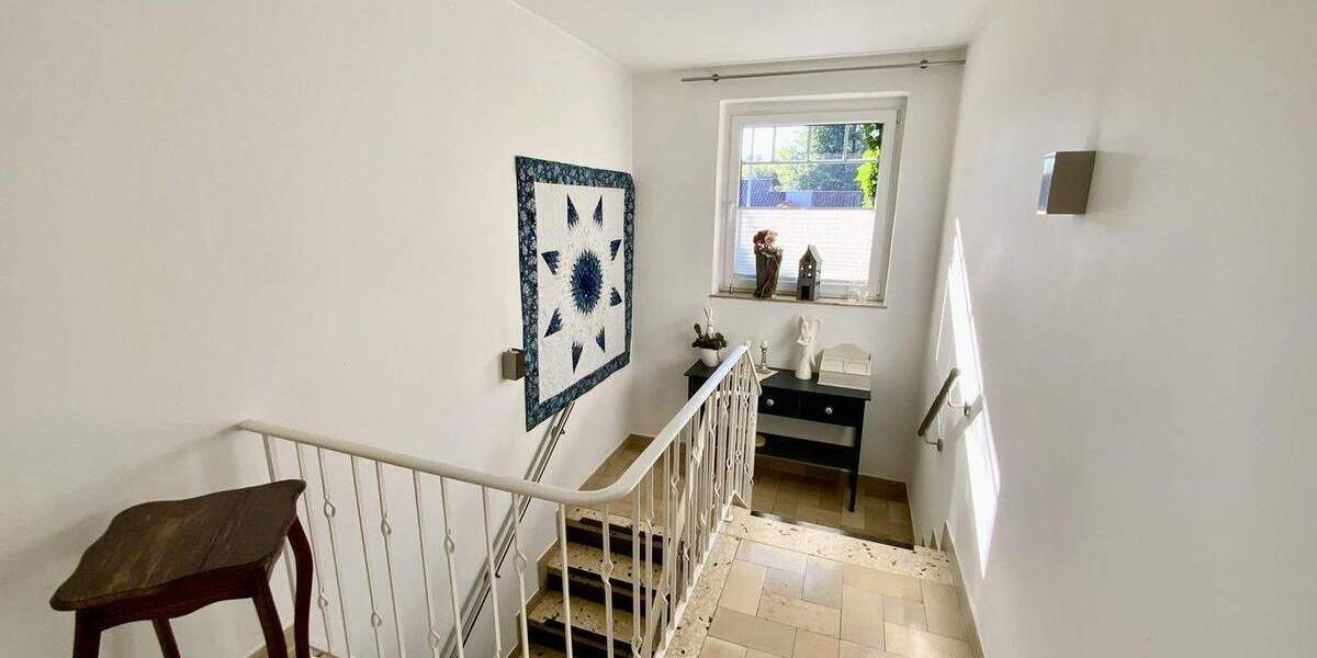 Werne-West: Einfamilienhaus mit vielfältigen Nutzungsmöglichkeiten und traumhaftem Garten 6 zimmer