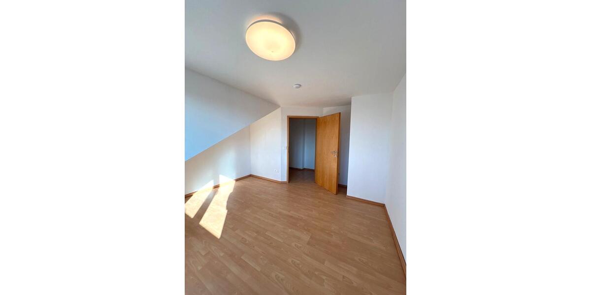 Dachgeschoßwohnung Unna Alte Heide - 4 Zimmer, 113 m&sup2;, 970&euro; | Angebot:26266798