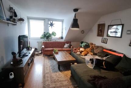 Do-Körne, helle großzügig geschnittene 2-Zimmer DG-Wohnung zimmer