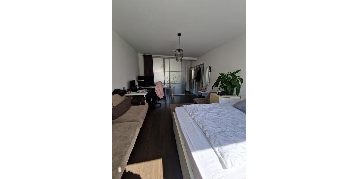 **Tolle 4-Zimmerwohnung im Zentrum** - Beschreibung lesen! zimmer