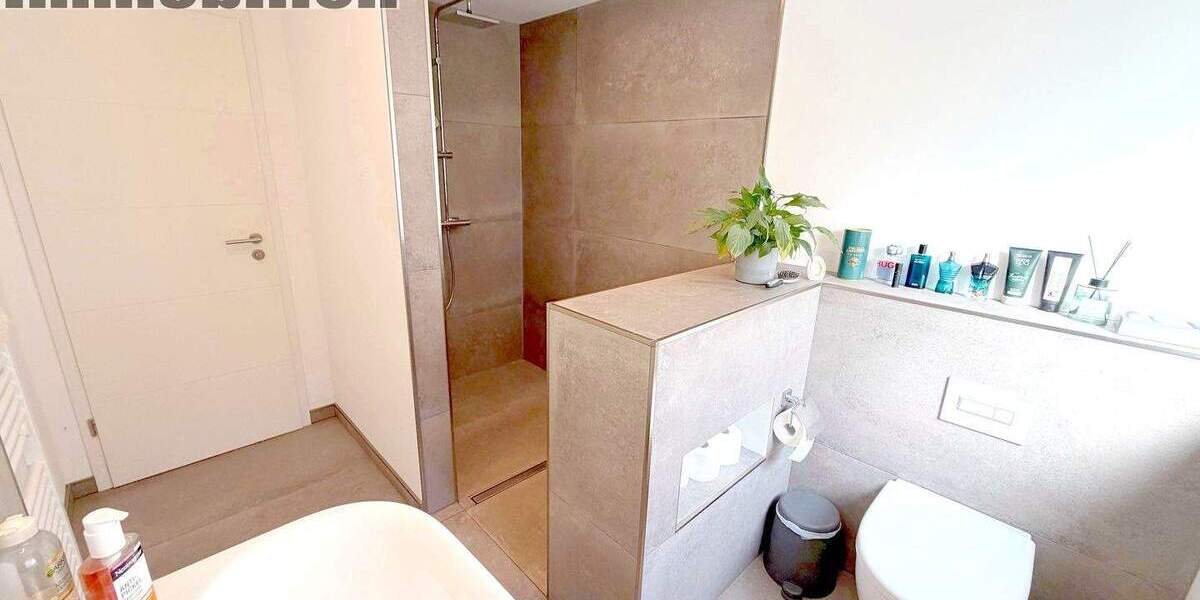 Einfamilienhaus Holzwickede - 7 Zimmer, 302 m&sup2;, 885.000&euro; | Angebot:26388383