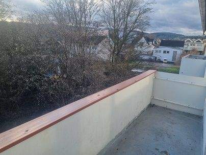 Menden Lendringsen – Renovierte Wohnung im 1.OG eines 5 FMH mit Südbalkon 3 zimmer