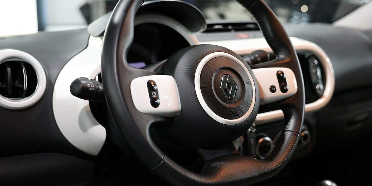 Renault Twingo INTENS ELECTRIC SPURHALTE, LEDER, KAMERA 12.000 km 12.444 &euro; Hamm 59077