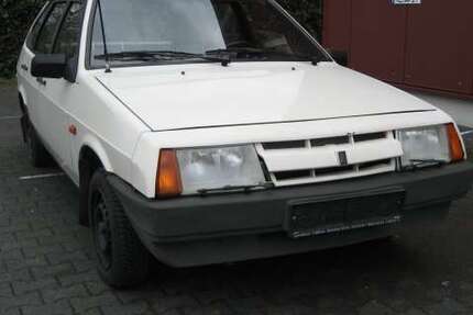 Lada Samara 71.831 km 2.299 € Werl 59457