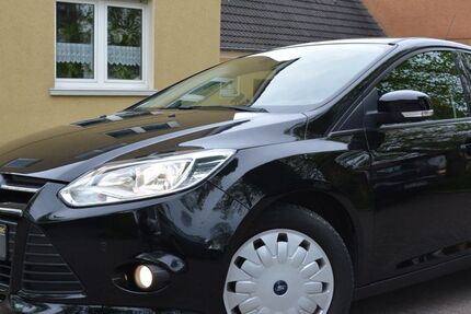 Ford Focus 65.000 km 6.990 &euro; Bergkamen 59192