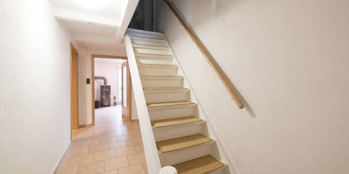 Einfamilienhaus Lippstadt / Lohe Lohe - 7 Zimmer, 232 m&sup2;, 349.000&euro; | Angebot:25688041