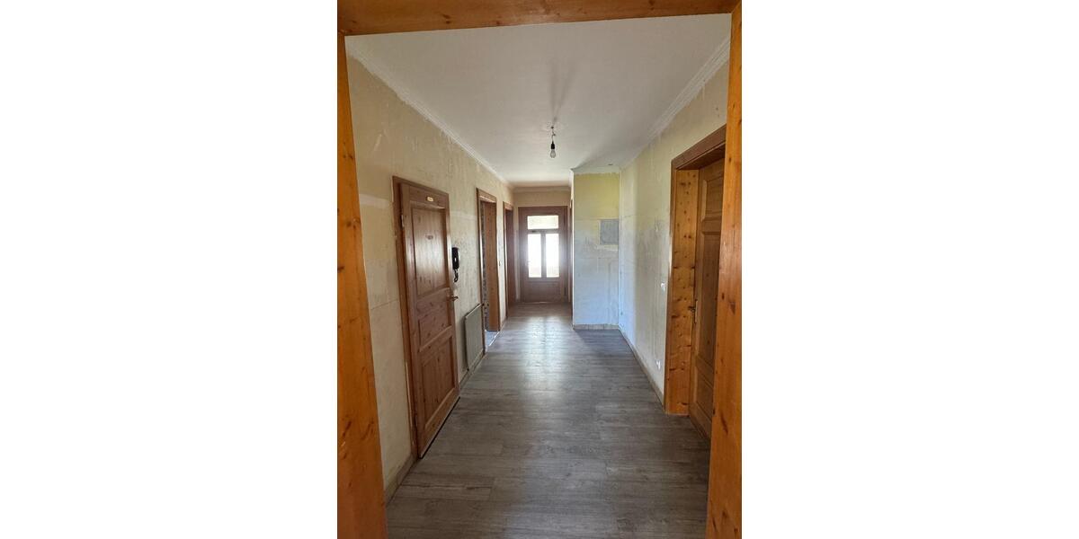 Etagenwohnung Menden (Sauerland) Berkenhofskamp - 6 Zimmer, 167 m&sup2;, 220.000&euro; | Angebot:26610251