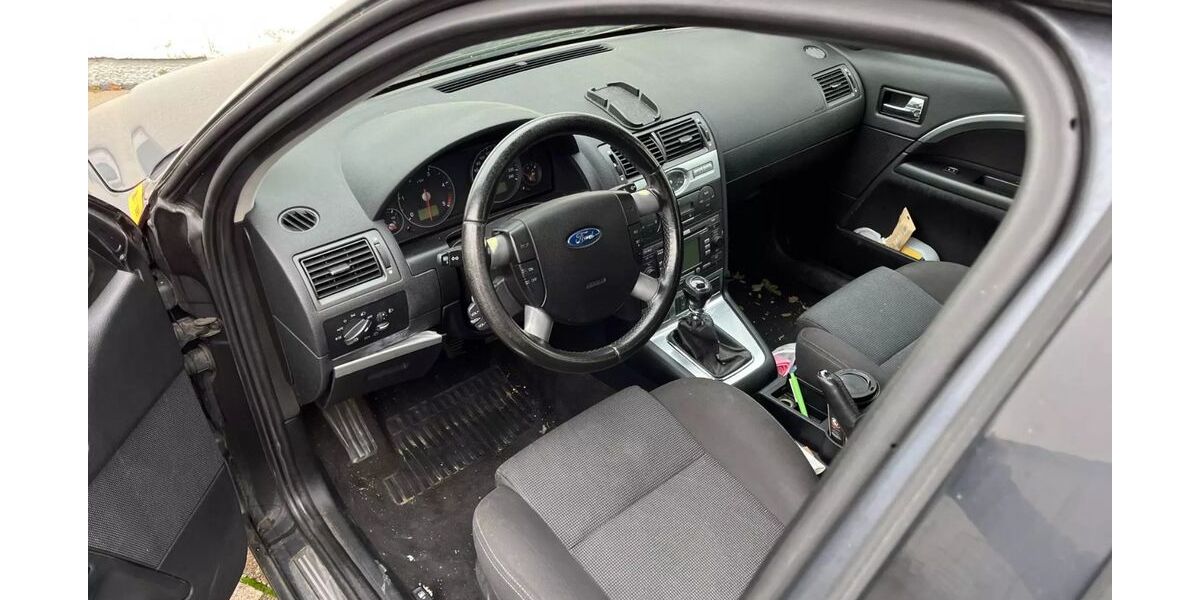 Ford Mondeo 256.000 km 3.480 &euro; Ahlen 59229