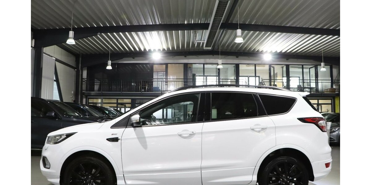 Ford Kuga ST-LINE SPORT WHITE & BLACK / XENON, LEDER 127.000 km 14.444 &euro; Hamm 59077