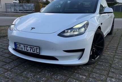 Tesla Model 3 98.000 km 25.000 &euro; Oelde 59302
