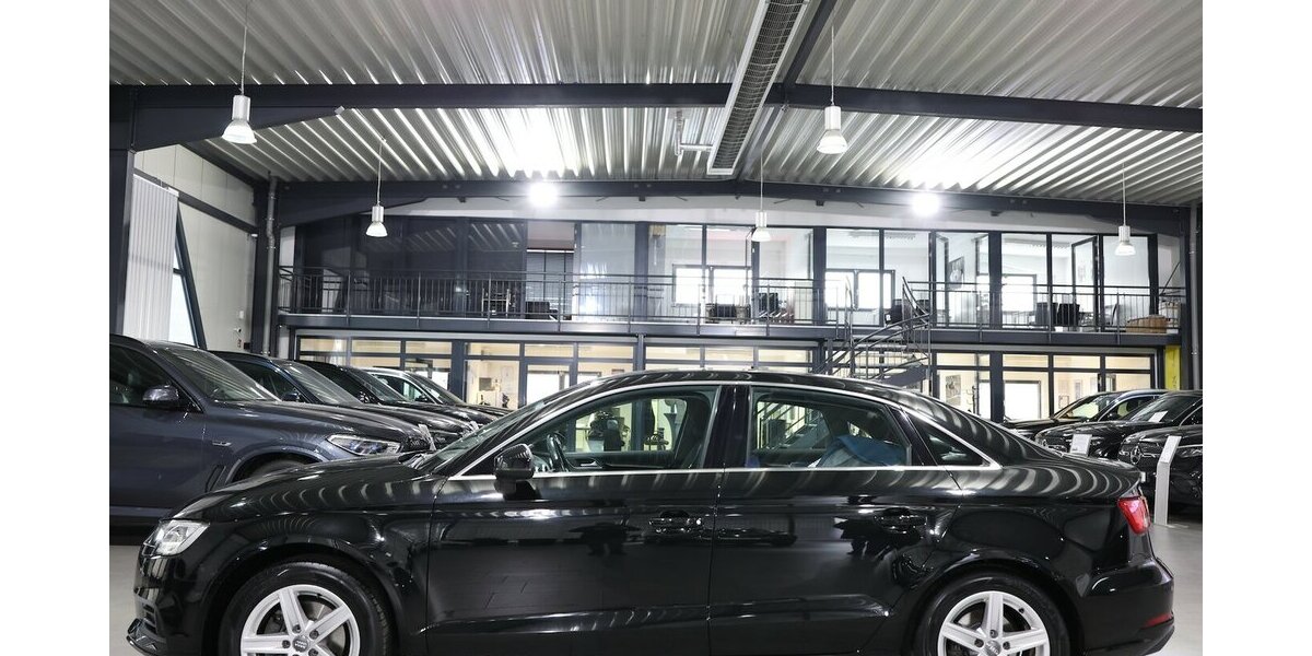 Audi A3 LIMOUSINE 1.4 TFSI BUSINESS / VIRTUAL-COCKPIT 119.000 km 17.333 &euro; Hamm 59077