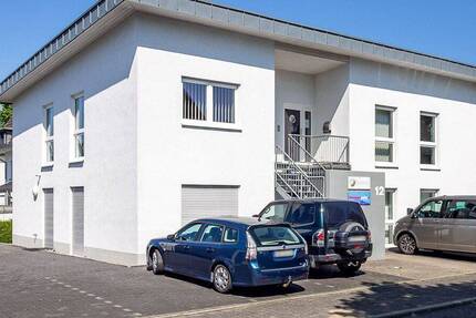 Büro- , Praxis- oder Gewerbefläche im Erdgeschoss eines modernen Bürogebäudes in Arnsberg-Hüsten! zimmer
