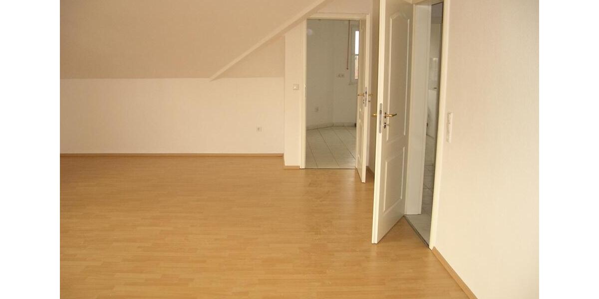 Dachgeschoßwohnung Werl - 2 Zimmer, 70 m&sup2;, 630&euro; | Angebot:26382802