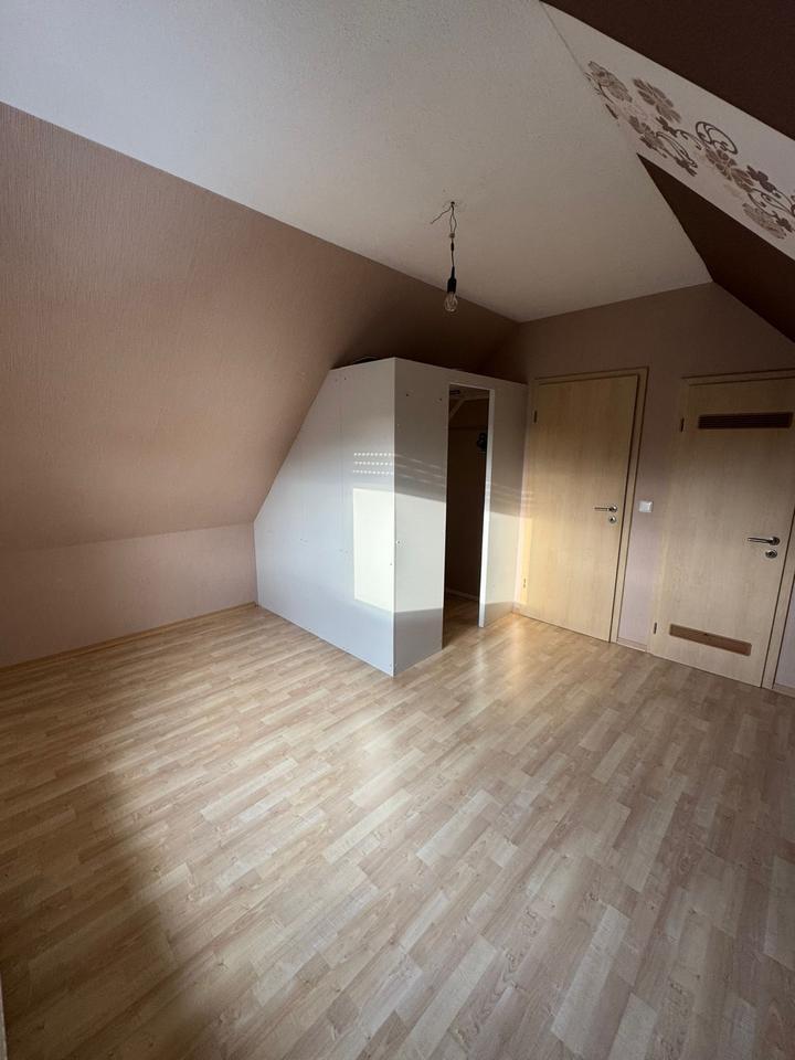 Haus mit Keller und ausgebautem Dachboden zu verkaufen zimmer