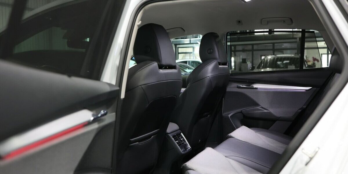 Skoda Enyaq IV 80 LOFT / LEDER, MATRIX-LED, WÄRMEPUMPE 99.000 km 29.444 &euro; Hamm 59077
