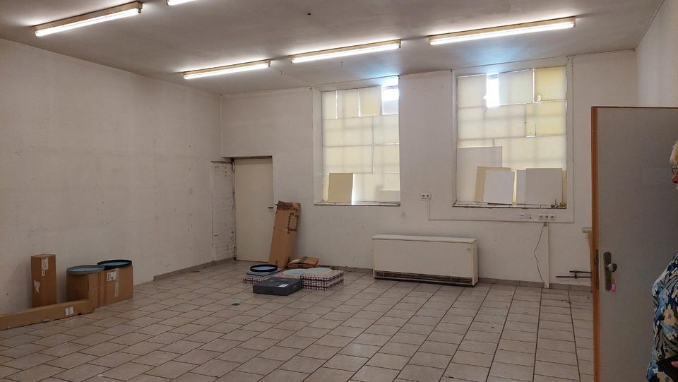 Halle, Lagerhalle in bester City Lage von Menden zimmer