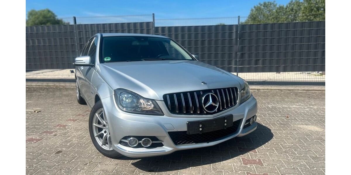 Mercedes-Benz C 250 141.117 km 9.650 &euro; Hamm 59069