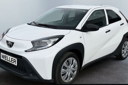 Toyota Aygo (X) 19.330 km 12.680 &euro; Hamm 59067