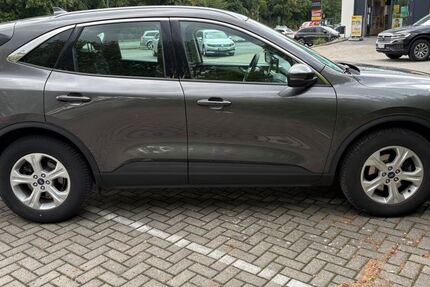 Ford Kuga 55.300 km 18.400 &euro; Soest 59494