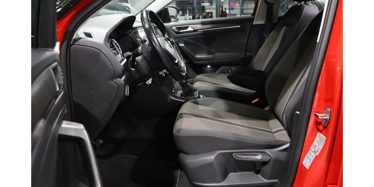 VW T-Roc 1.6 TDI STYLE / RED & BLACK / NAVI+KAMERA 100.000 km 15.888 &euro; Hamm 59077