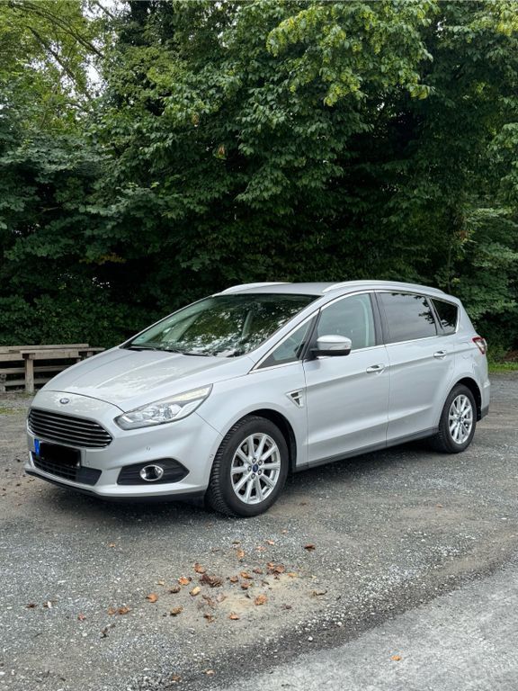 S-Max