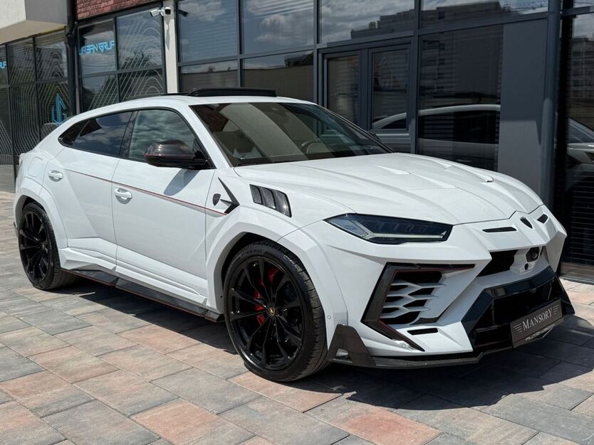 Lamborghini Urus 39.750 km 399.500 € Soest 59494