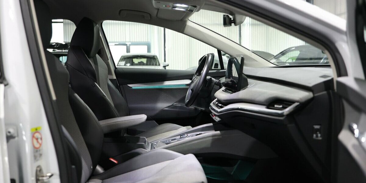 Skoda Enyaq IV 80 LOFT 93% / LEDER / LED / WÄRMEPUMPE 114.000 km 26.777 &euro; Hamm 59077