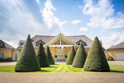 Haus zum Kaufen in Arnsberg 3.750.000 € 1087 m² 12 zimmer