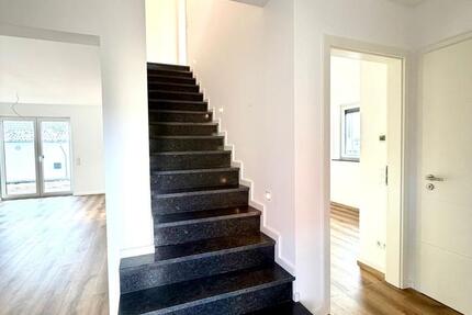 5 ZIMMER LINKE DOPPELHAUSHÄLFTE 155QM2 ERSTBEZUG IN NIEDERENSE 5 zimmer